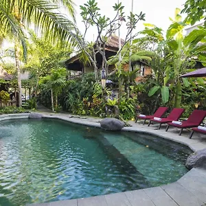 Adi Hotel